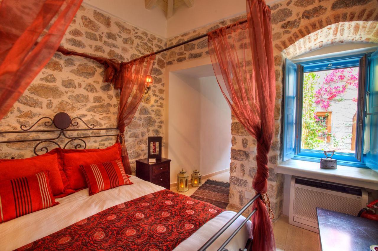 Portadelmare Deluxe Suites Hydra  Zewnętrze zdjęcie