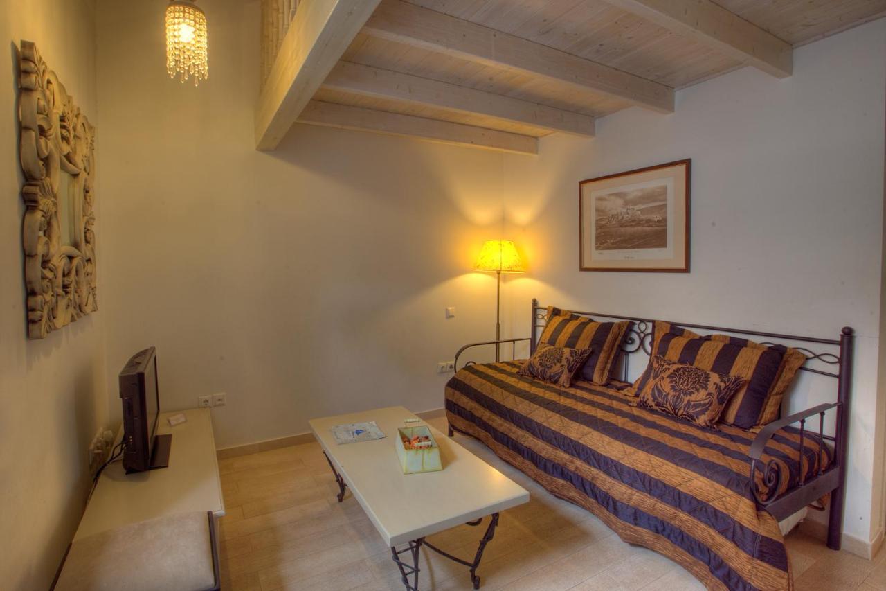 Portadelmare Deluxe Suites Hydra  Zewnętrze zdjęcie