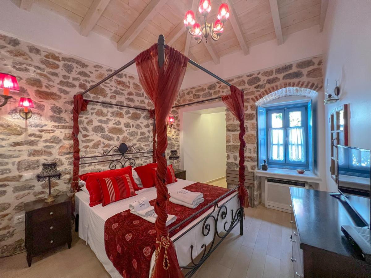 Portadelmare Deluxe Suites Hydra  Zewnętrze zdjęcie