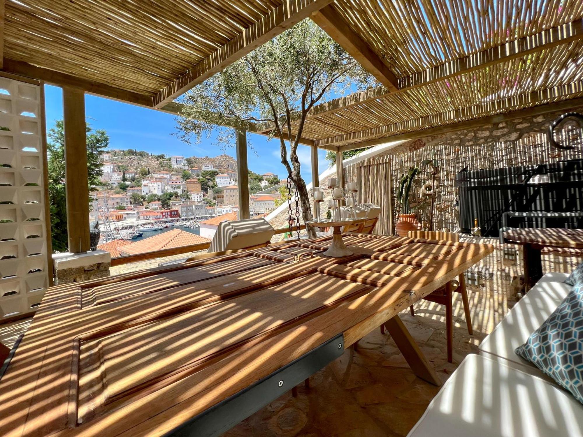 Portadelmare Deluxe Suites Hydra  Zewnętrze zdjęcie